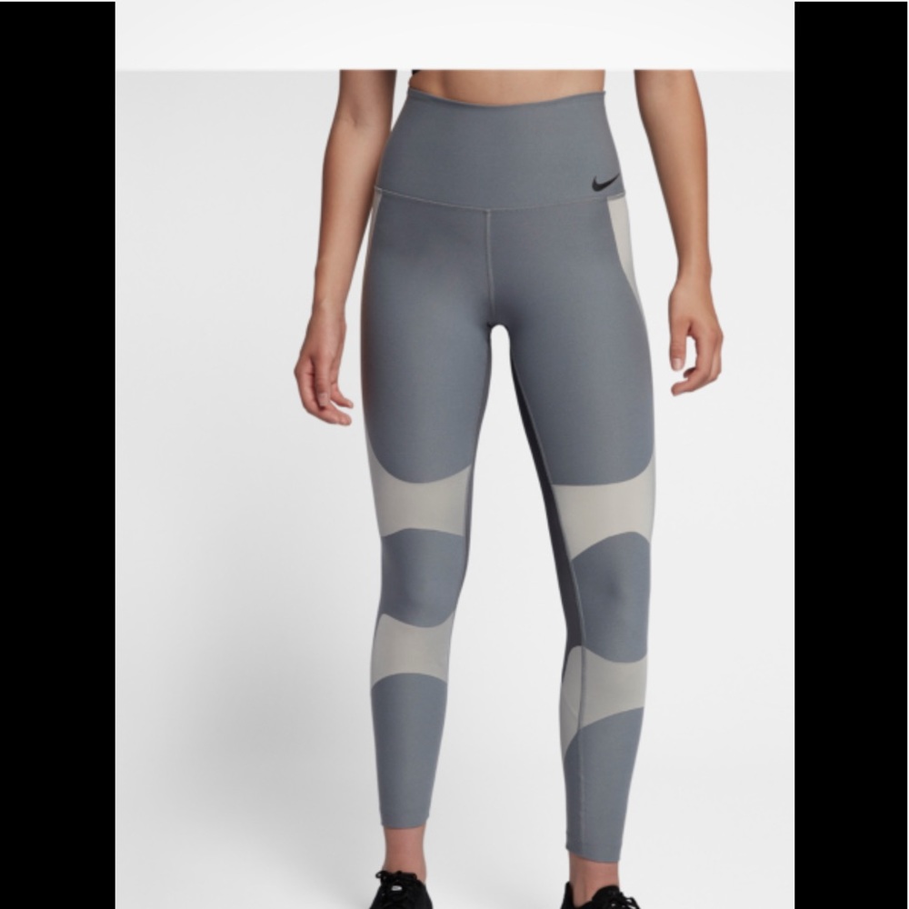 Nike legend leggings